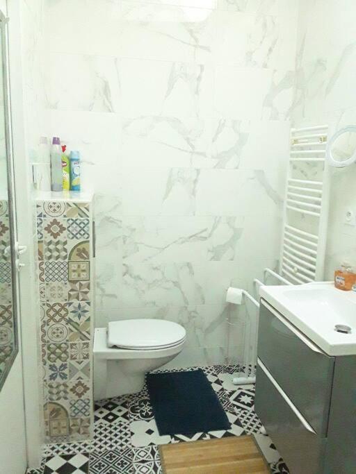 Maisonnette 28 M2 Au Fond Du Jardin Calme&Confort Mondeville  Exterior foto